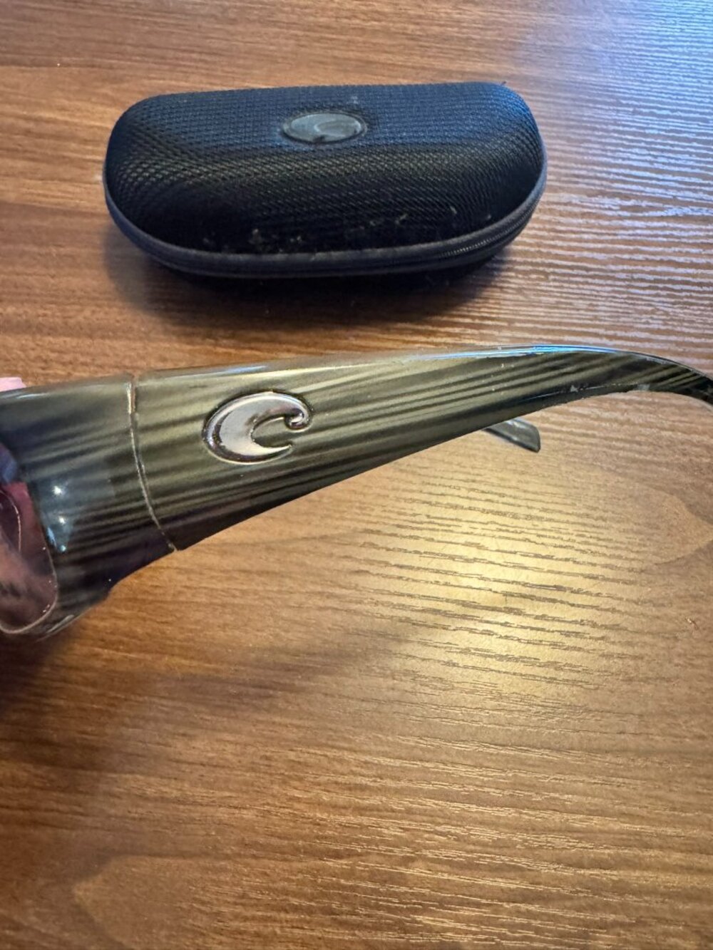 Costa Del Mar Gray Striped Wrap Sunglasses Read Condition With Case - Picture 2 of 13